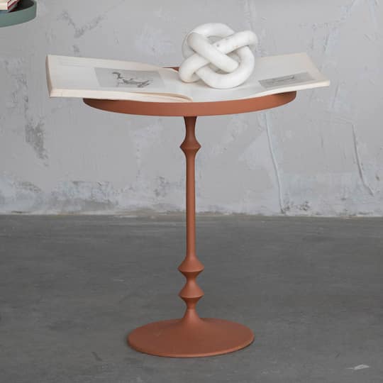 Hello Honey® 22.5" Sculptural Metal Side Table